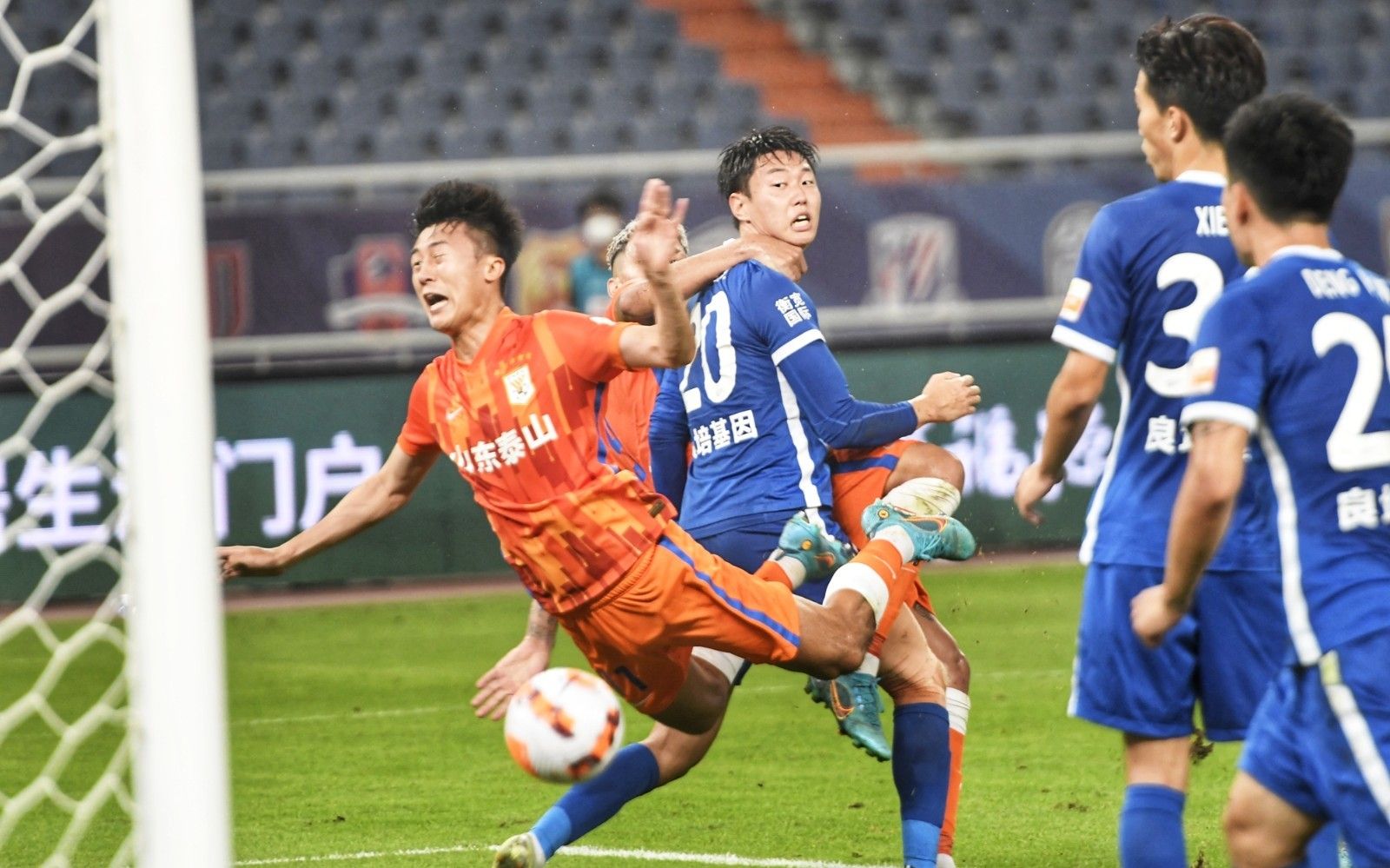 中场球员最重要的五个素质（中场核心必备的五大能力）