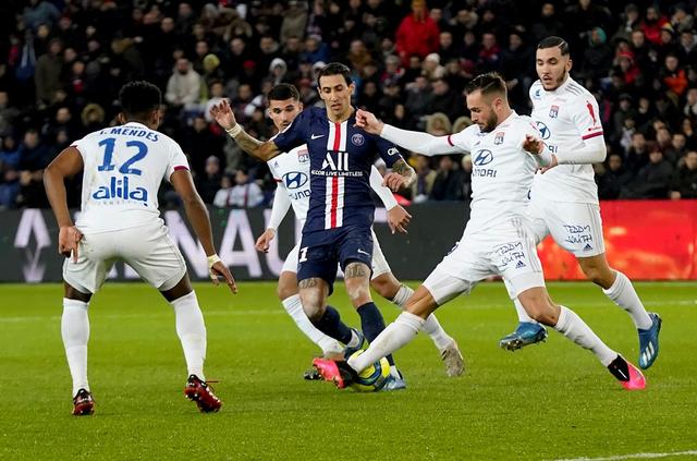 关了还是开了？黑豹vsNAVI图一多名选手出现技术问题陷入暂停（黑豹对阵NAVI首图多名选手遭遇技术故障，比赛紧急暂停）