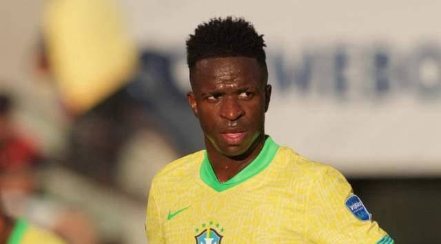 三分箭雨落齐鲁：山东高速男篮的外线蜕变与新赛季展望（齐鲁三分风暴：山东高速男篮外线进化与新赛季前瞻）