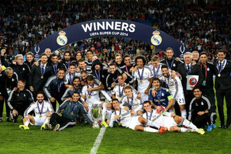 皇马信任18岁天才马斯坦托诺，罗马诺盛赞其未来潜力（18岁新星马斯坦托诺获皇马信赖，罗马诺称其潜力无限）