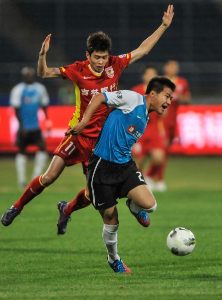 经纪人：我的话完全被断章取义了；孔蒂就像洛博特卡的父亲（经纪人：我的言论被严重误读，孔蒂对洛博特卡如父亲般关怀）