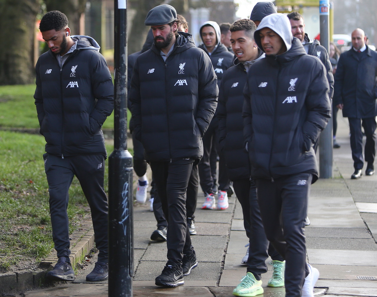 弗兰克新书透露：曾在一天内和曼联、切尔西进行了谈判（新书曝光：弗兰克曾在同一天与曼联、切尔西展开谈判）