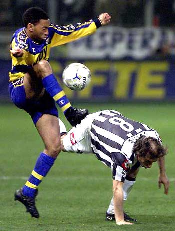 卡萨诺：卡拉格谈萨拉赫之前应该先漱口，他每次说话都在胡扯（卡萨诺抨击卡拉格：点评萨拉赫前先漱口，他动不动就胡扯）